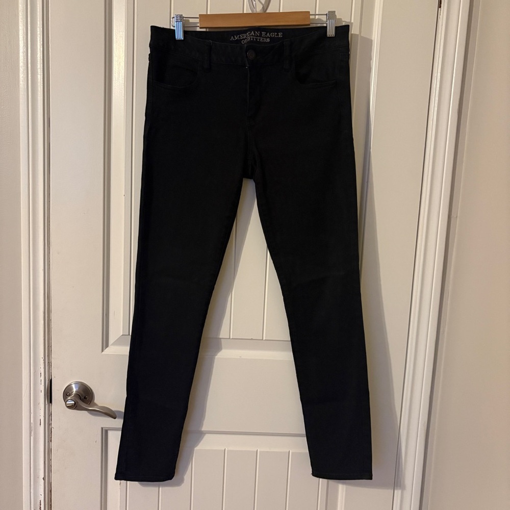 American Eagle Outfitters Classic Black Jegging